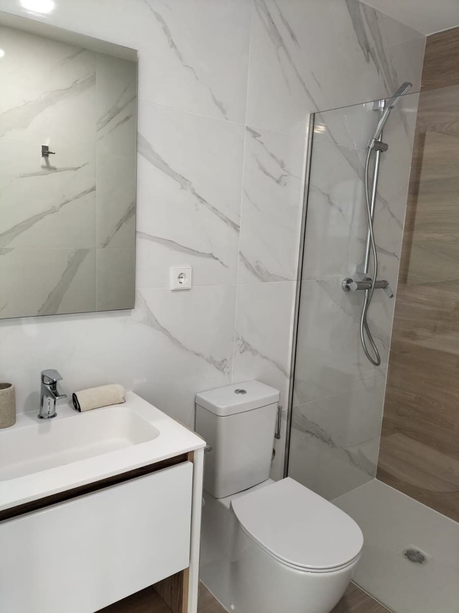 2 slaapkamer Appartement te koop in Orihuela Costa met zwembad garage - € 309.900 (Ref: 9327800)