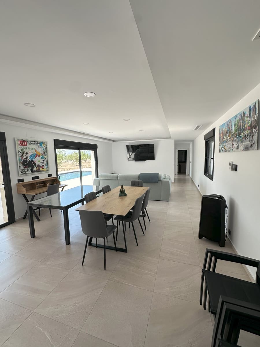 4 soverom Villa til salgs i Pinoso - € 465 000 (Ref: 9328060)