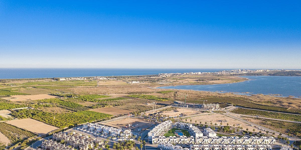 3 slaapkamer Appartement te koop in Guardamar del Segura met zwembad - € 279.900 (Ref: 9406171)