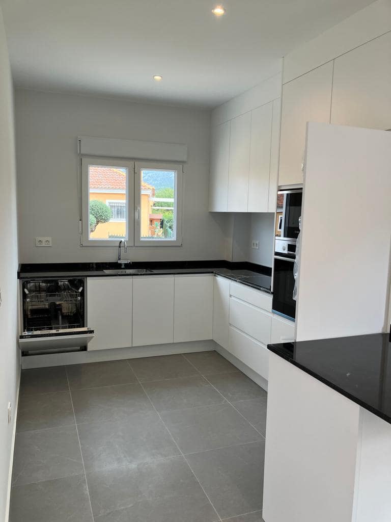 2 bedroom Villa for sale in La Romana with pool - € 220,000 (Ref: 9474844)