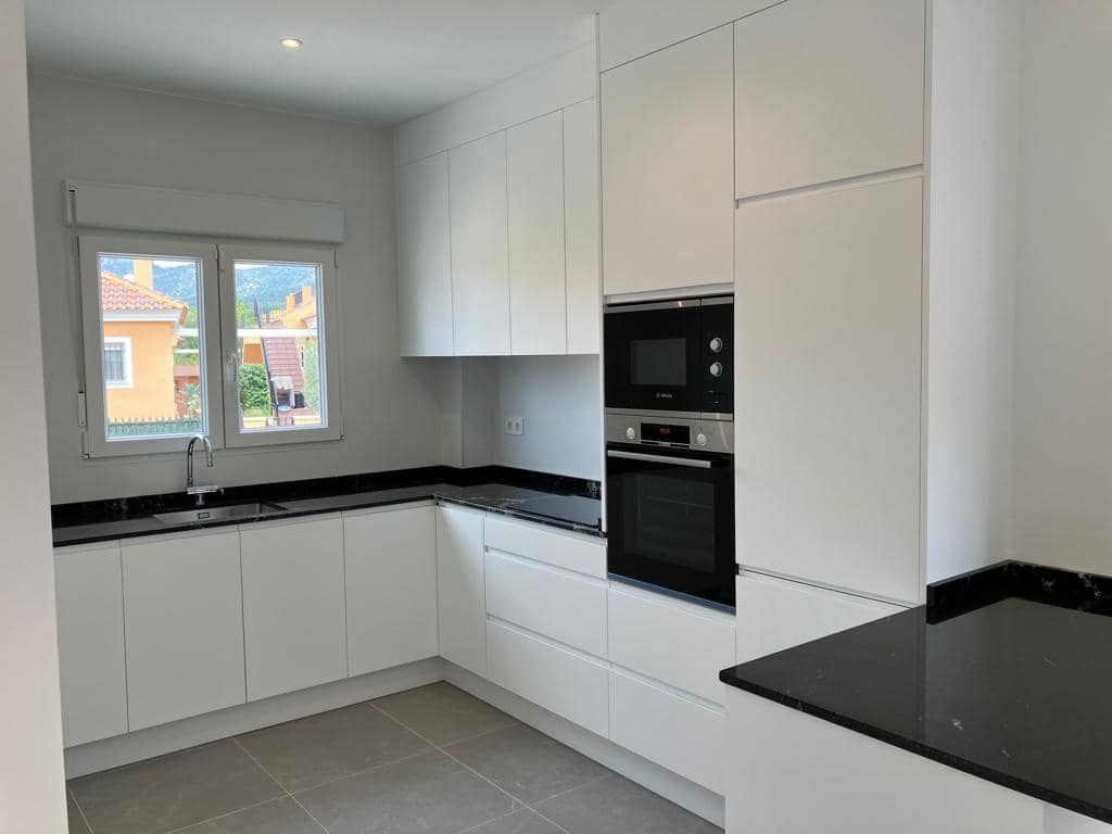 2 bedroom Villa for sale in La Romana with pool - € 220,000 (Ref: 9474844)