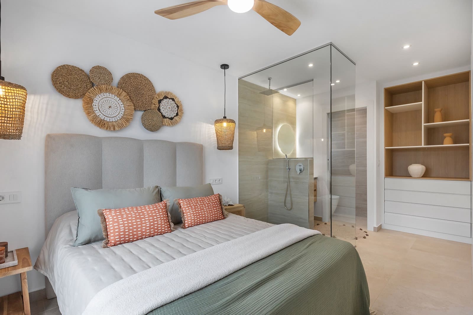 Chalet de 3 habitaciones en Los Alcázares en venta con piscina - 359.000 € (Ref: 9573823)