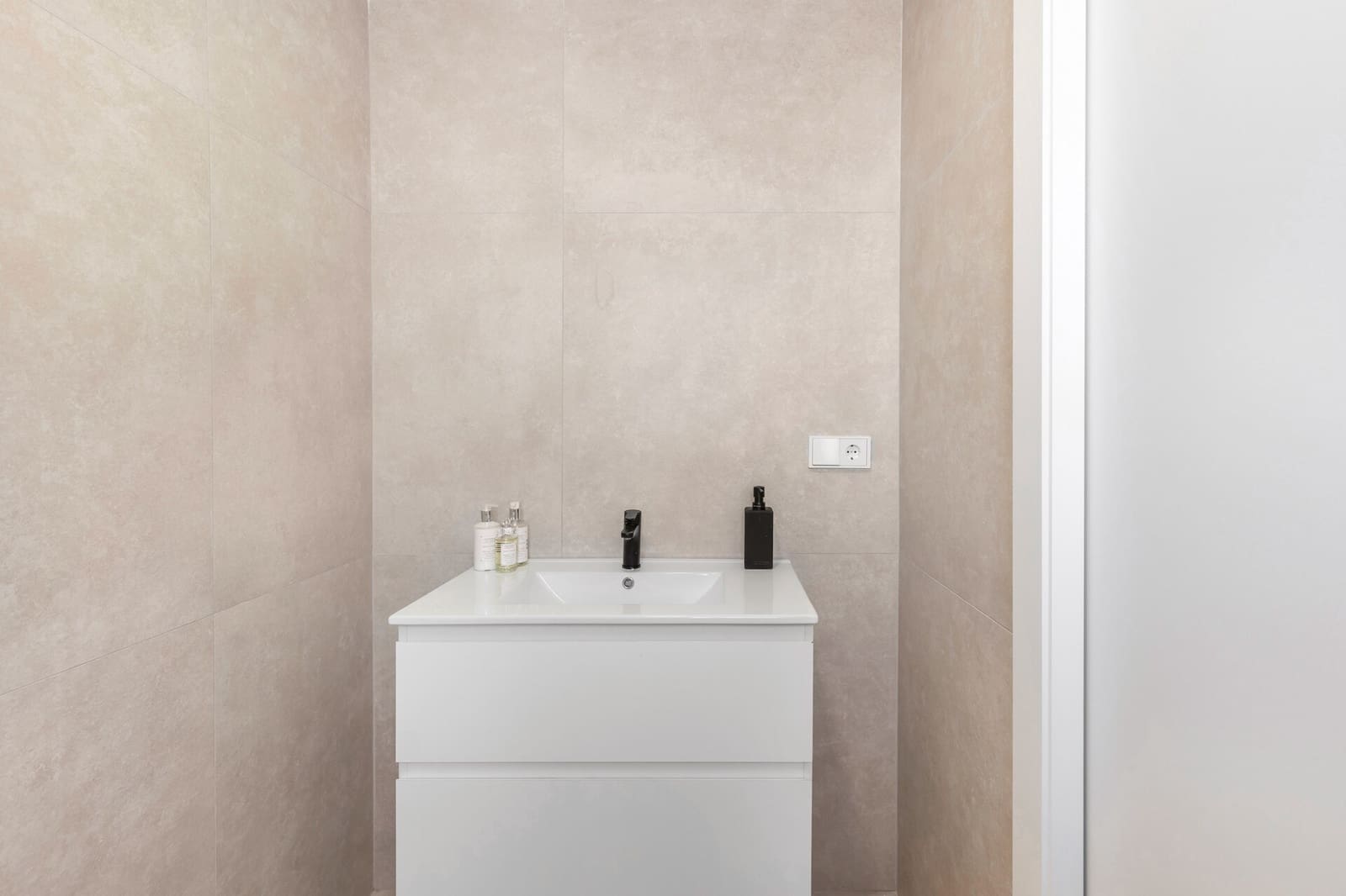 Chalet de 3 habitaciones en Los Alcázares en venta - 489.000 € (Ref: 9699356)