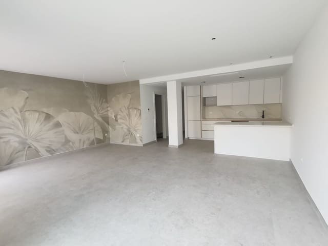 Apartamento de 3 habitaciones en Aguas Nuevas, Torrevieja en venta con piscina - 300.000 € (Ref: 9699603)