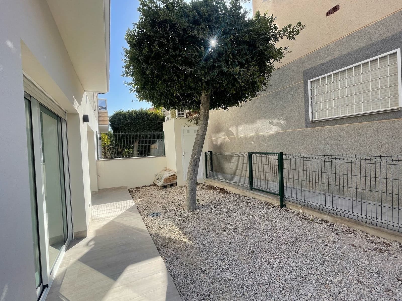 3 soverom Leilighet til salgs i Torrevieja med svømmebasseng - € 300 000 (Ref: 9699603)