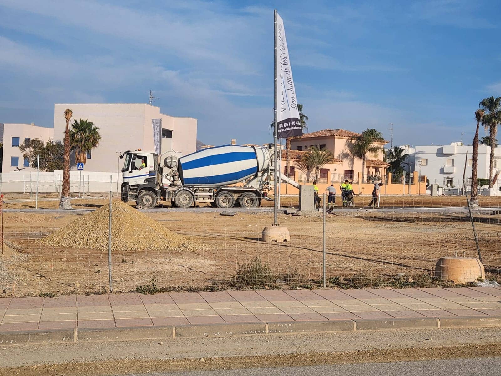 Chalet de 3 habitaciones en San Juan de los Terreros en venta - 511.345 € (Ref: 9816929)