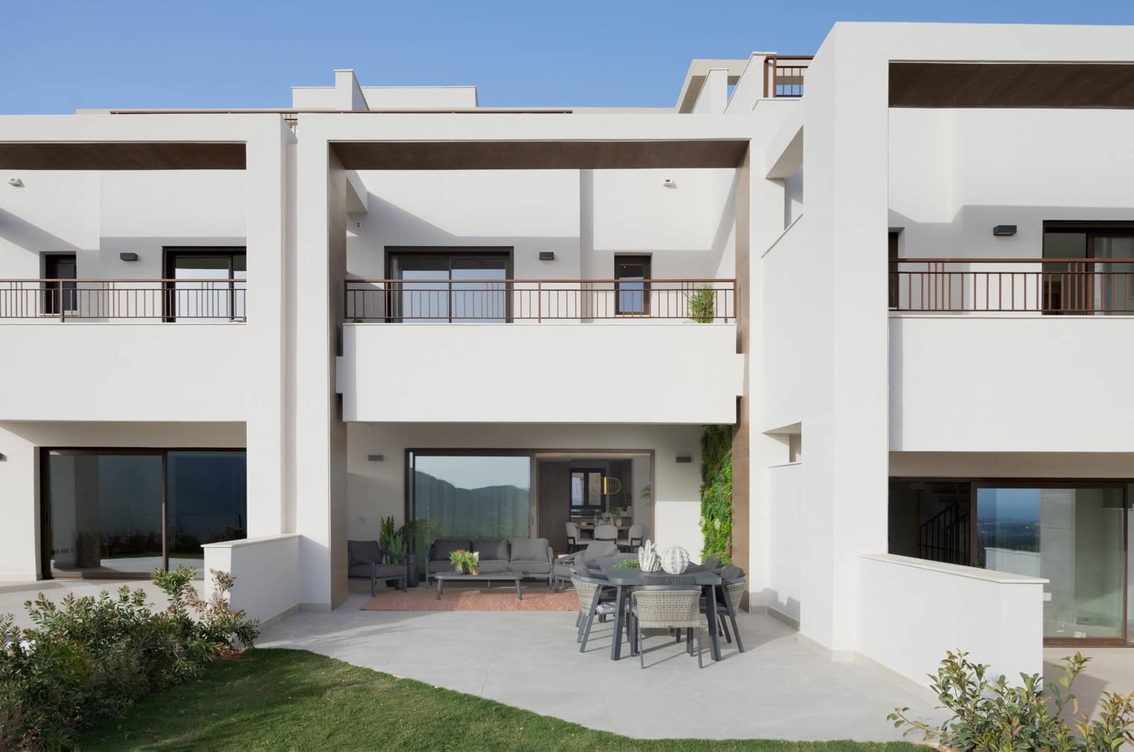 3 Zimmer Reihenhaus zu verkaufen in Istan mit Pool Garage - 600.000 € (Ref: 10017563)