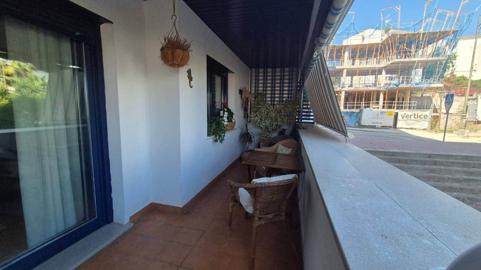 Apartamento de 3 habitaciones en Estepona en venta con piscina garaje - 499.500 € (Ref: 10078432)