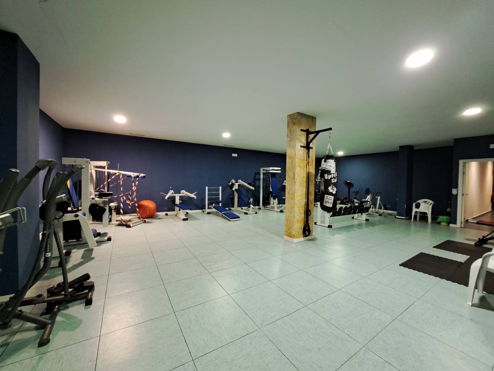 Apartamento de 3 habitaciones en Estepona en venta con piscina garaje - 499.500 € (Ref: 10078432)