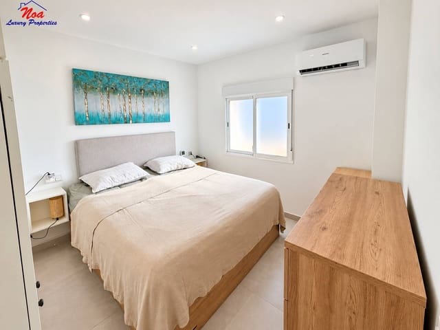 3 sypialnia Apartament na sprzedaż w Puerto de Estepona, Estepona - 315 000 € (Ref: 10159768)