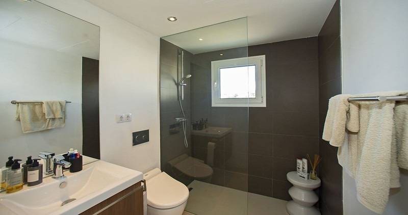 4 sovrum Villa till salu i Nueva Andalucia med pool garage - 2 350 000 € (Ref: 8209349)