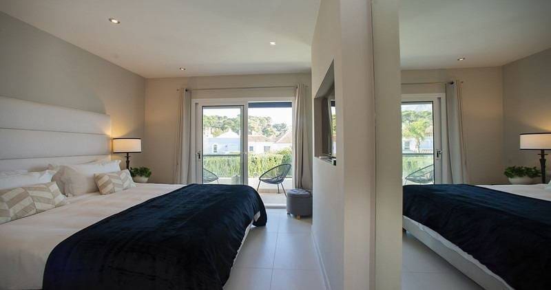 4 sovrum Villa till salu i Nueva Andalucia med pool garage - 2 350 000 € (Ref: 8209349)