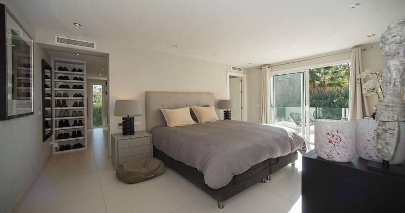 4 sovrum Villa till salu i Nueva Andalucia med pool garage - 2 350 000 € (Ref: 8209349)