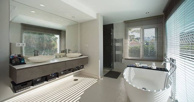 4 sovrum Villa till salu i Los Naranjos, Marbella med pool garage - 2 350 000 € (Ref: 8209349)