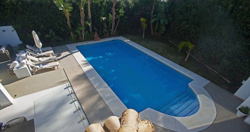 4 sovrum Villa till salu i Nueva Andalucia med pool garage - 2 350 000 € (Ref: 8209349)