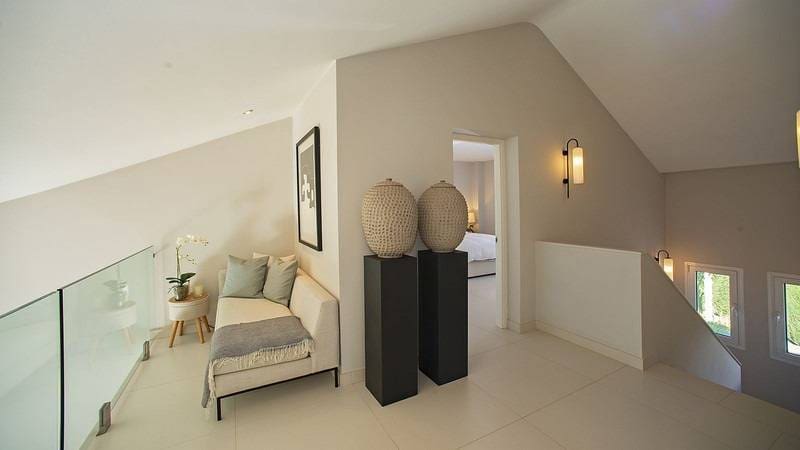 4 sovrum Villa till salu i Nueva Andalucia med pool garage - 2 350 000 € (Ref: 8209349)