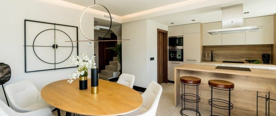 3 soveværelse Penthouse til salg i Nueva Andalucia med swimmingpool garage - € 1.015.000 (Ref: 8430736)