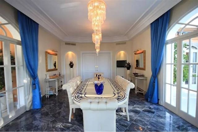 11 quarto Moradia para venda em El Paraiso, Estepona com piscina garagem - 7 950 000 € (Ref: 8488884)