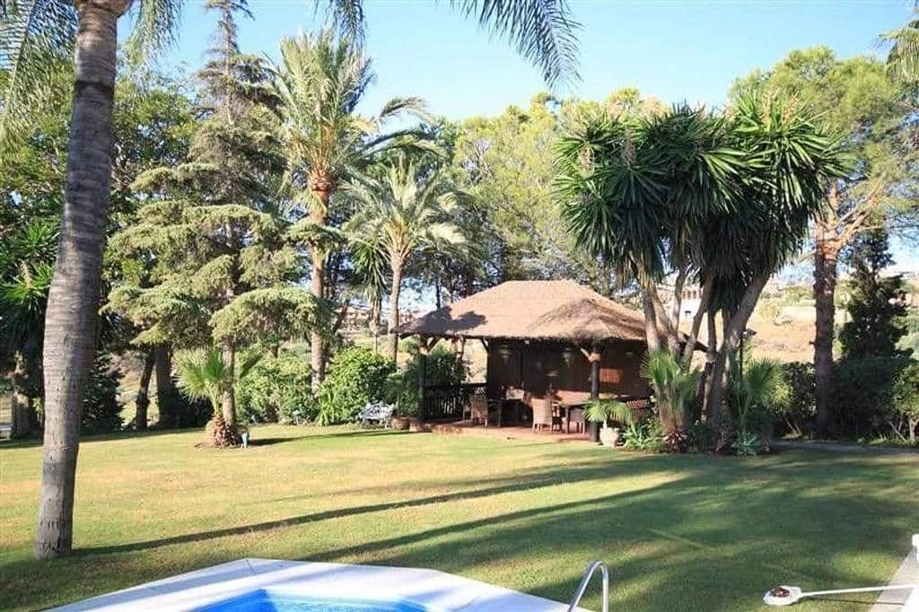 11 quarto Moradia para venda em El Paraiso com piscina garagem - 7 950 000 € (Ref: 8488884)
