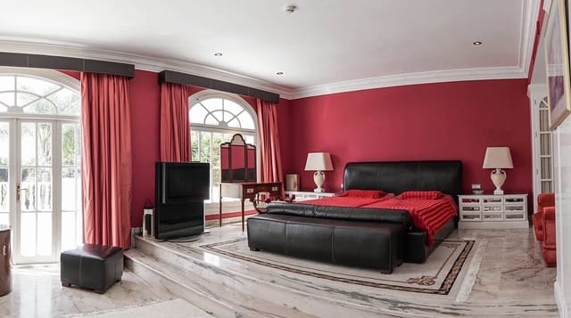 11 quarto Moradia para venda em El Paraiso, Estepona com piscina garagem - 7 950 000 € (Ref: 8488884)