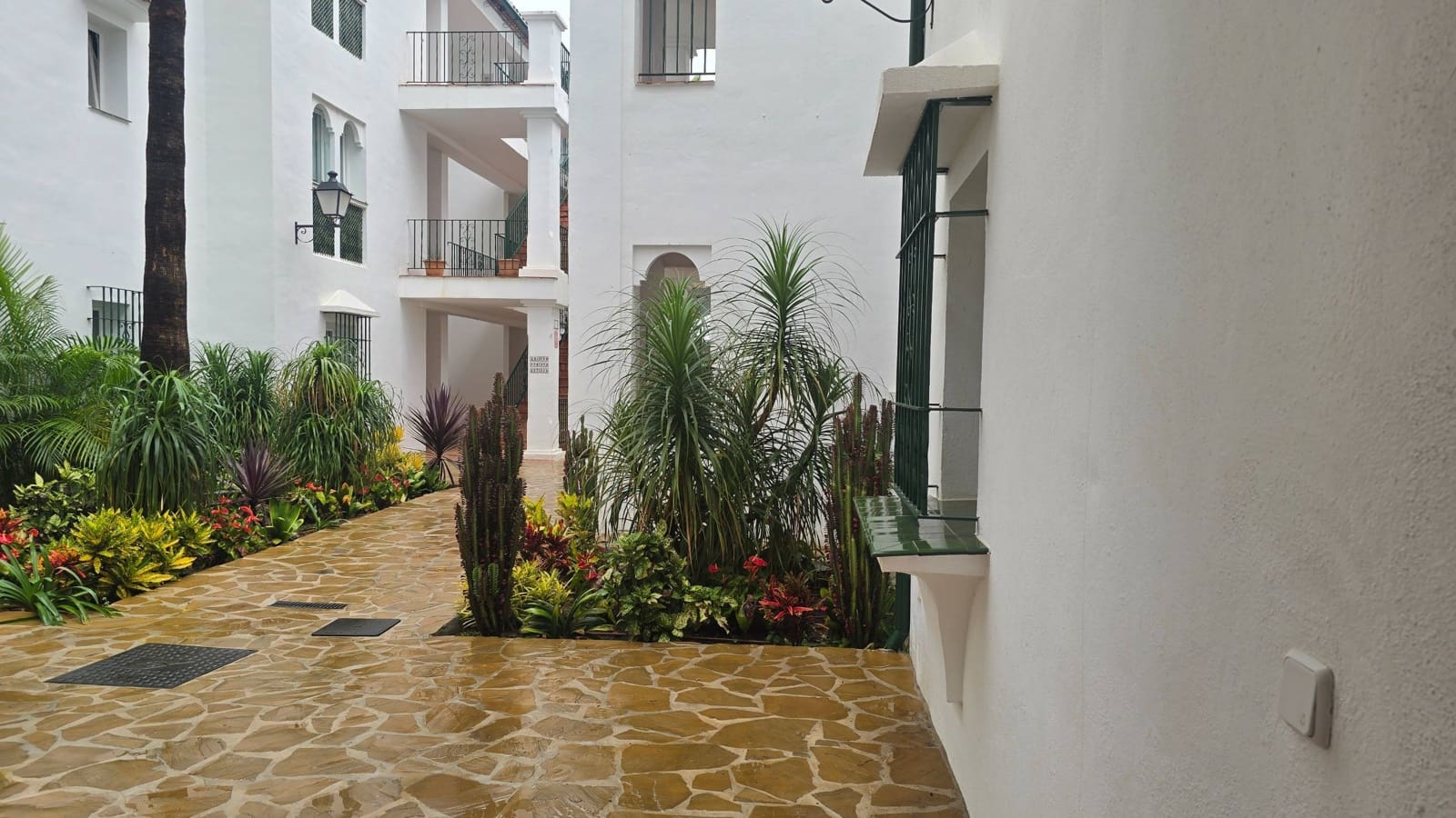 2 sypialnia Apartament na sprzedaż w Atalaya-Isdabe z basenem garażem - 455 000 € (Ref: 8610564)