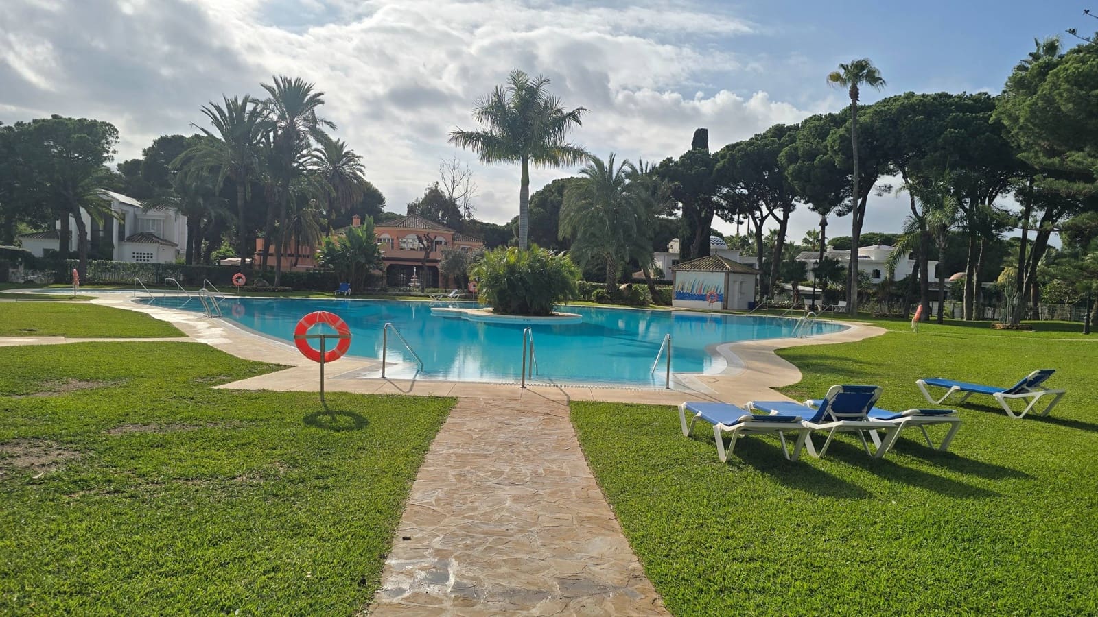 2 sypialnia Apartament na sprzedaż w Atalaya-Isdabe z basenem garażem - 455 000 € (Ref: 8610564)