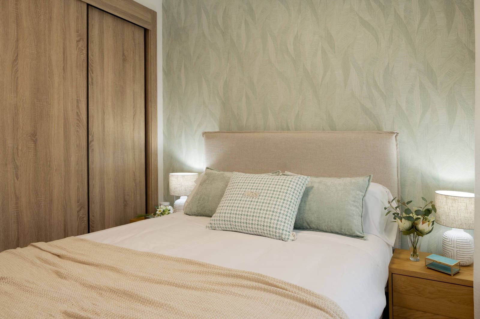 3 soveværelse Rækkehus til salg i Istan med swimmingpool garage - € 548.000 (Ref: 8612831)