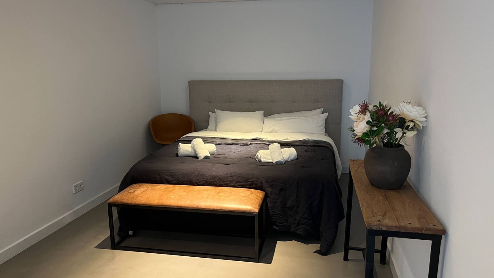 4 bedroom Villa for sale in La Quinta with pool garage - € 3,995,000 (Ref: 8668390)