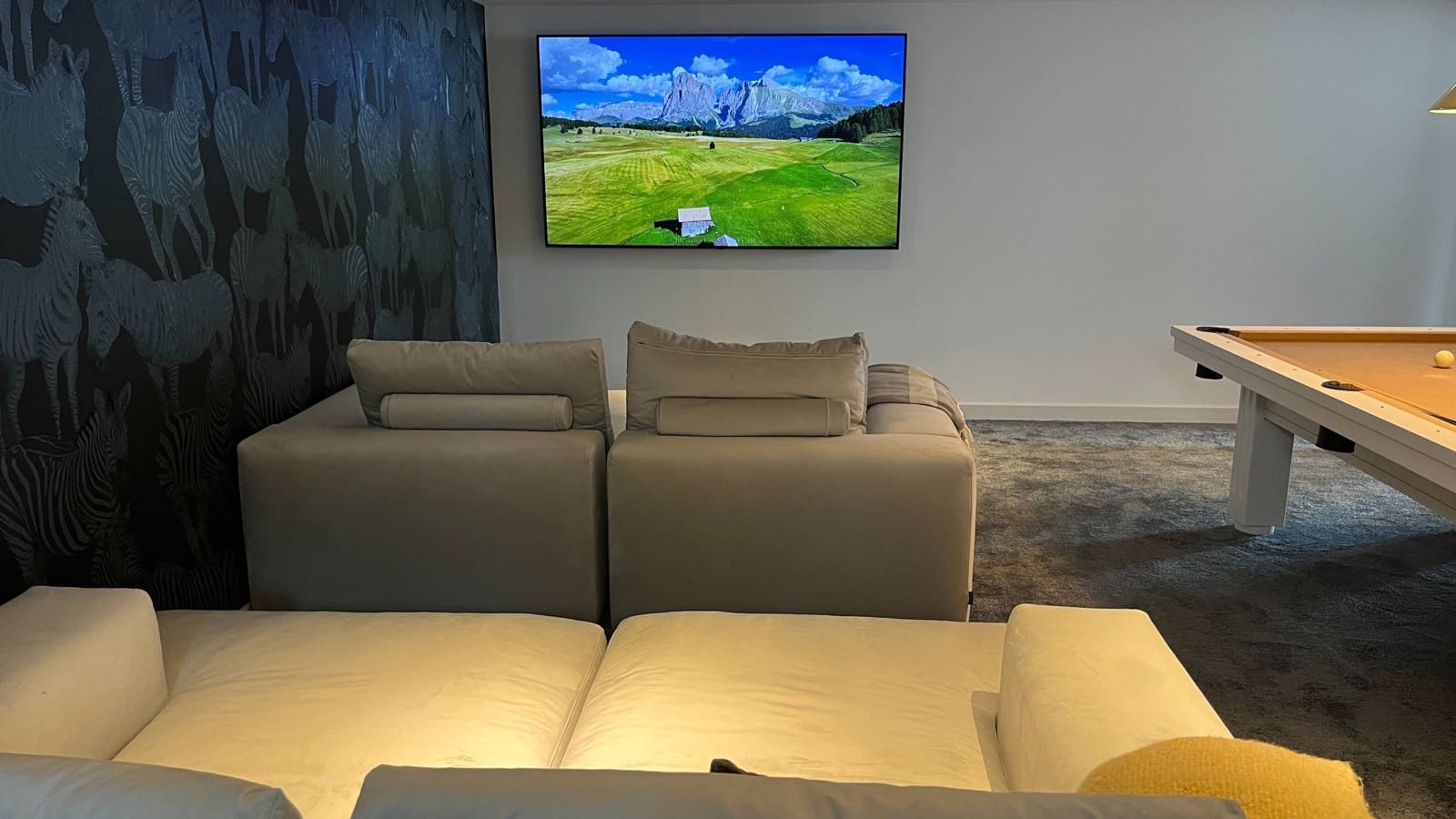 4 bedroom Villa for sale in La Quinta with pool garage - € 3,995,000 (Ref: 8668390)