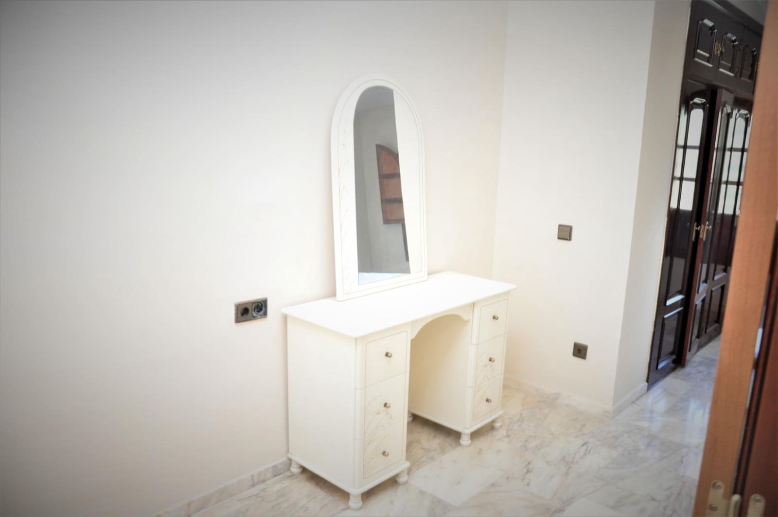 9 soveværelse Villa til salg i Palomares del Rio med swimmingpool garage - € 1.020.000 (Ref: 8798984)