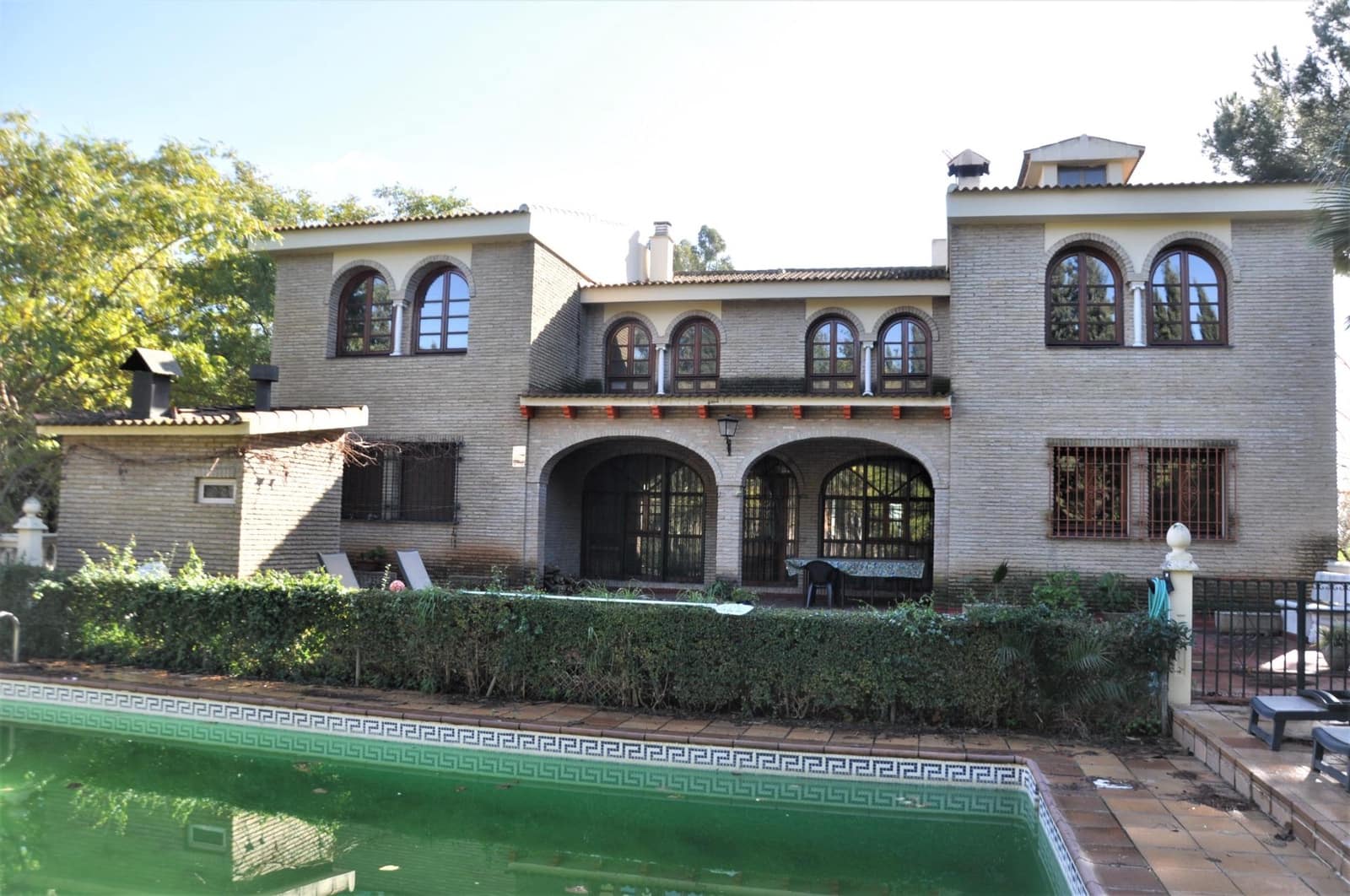 9 soveværelse Villa til salg i Palomares del Rio med swimmingpool garage - € 1.020.000 (Ref: 8798984)