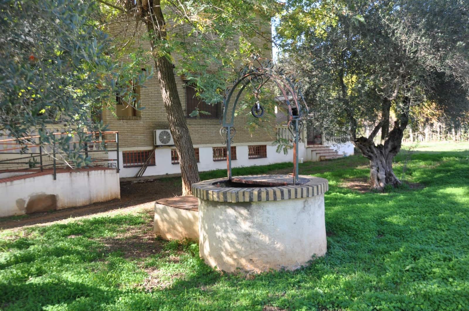 9 soveværelse Villa til salg i Palomares del Rio med swimmingpool garage - € 1.020.000 (Ref: 8798984)