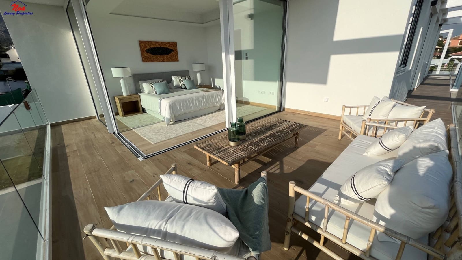 4 bedroom Villa for sale in Marbella with pool garage - € 1,950,000 (Ref: 8829349)