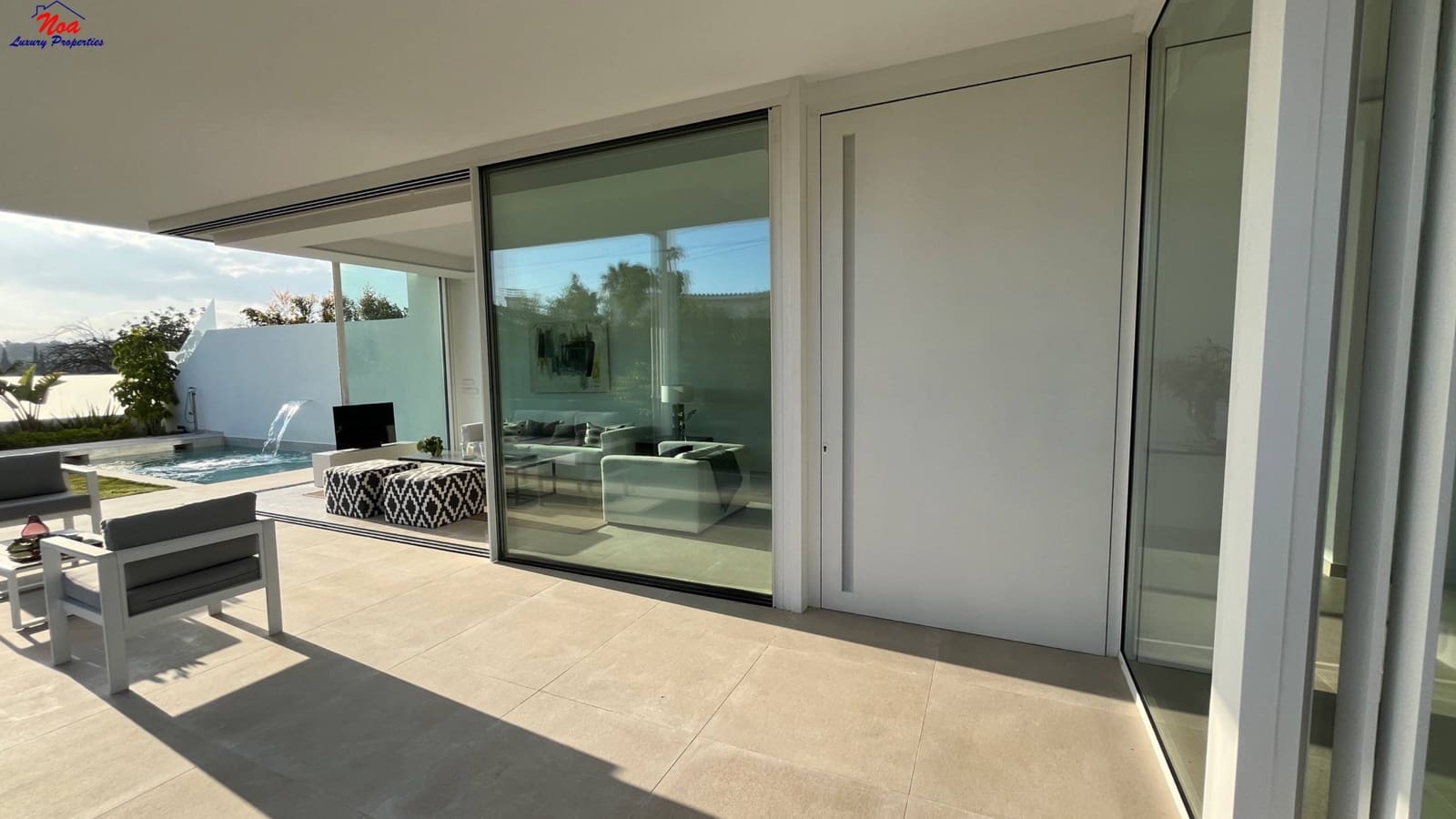 4 slaapkamer Villa te koop in Marbella met zwembad garage - € 1.950.000 (Ref: 8829349)