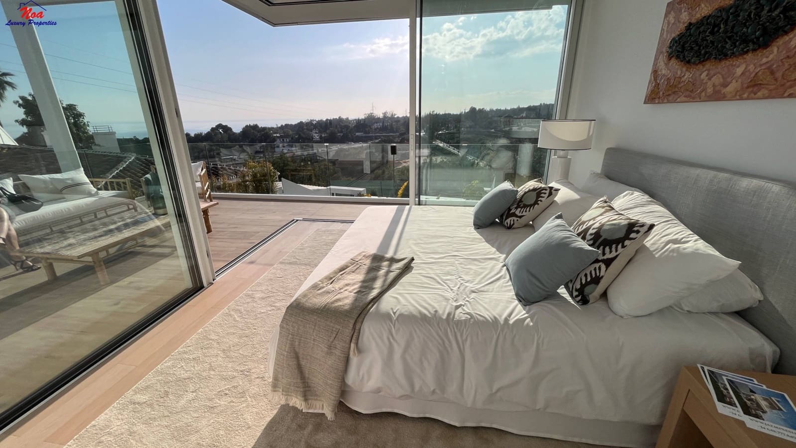 4 slaapkamer Villa te koop in Marbella met zwembad garage - € 1.950.000 (Ref: 8829349)