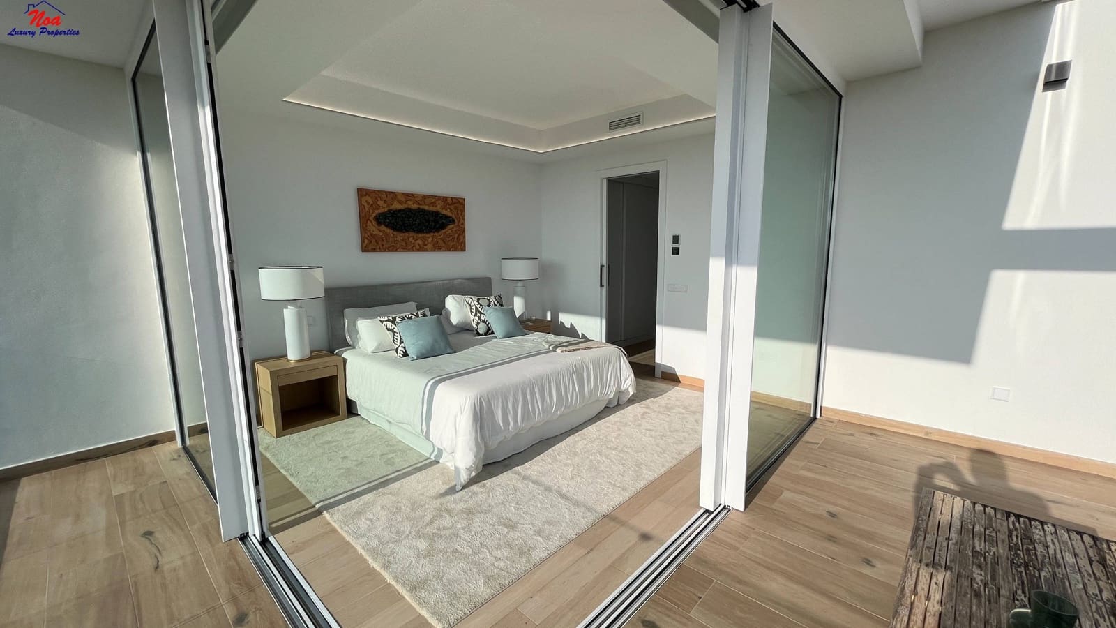 4 slaapkamer Villa te koop in Marbella met zwembad garage - € 1.950.000 (Ref: 8829349)