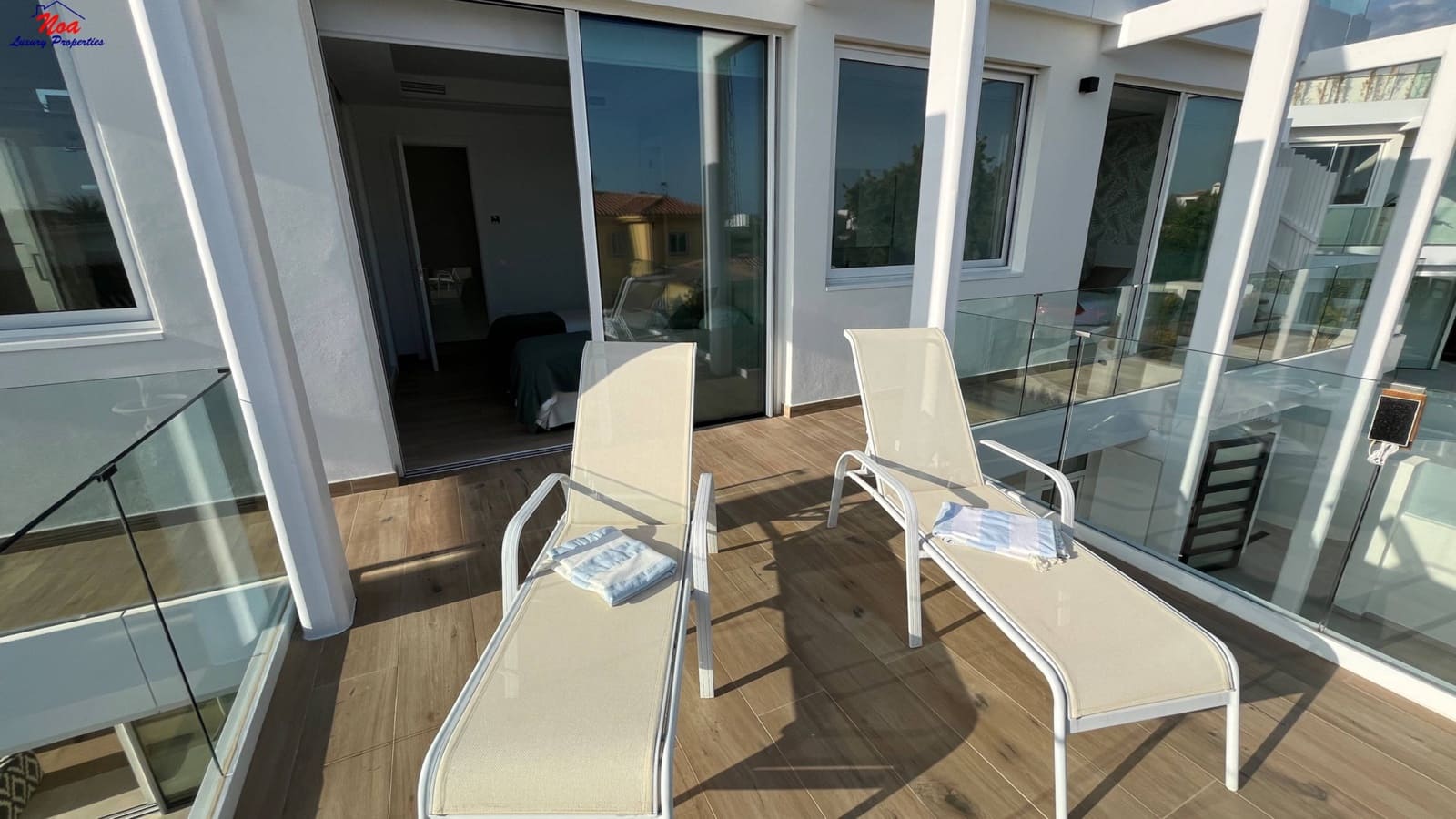 4 slaapkamer Villa te koop in Marbella met zwembad garage - € 1.950.000 (Ref: 8829349)