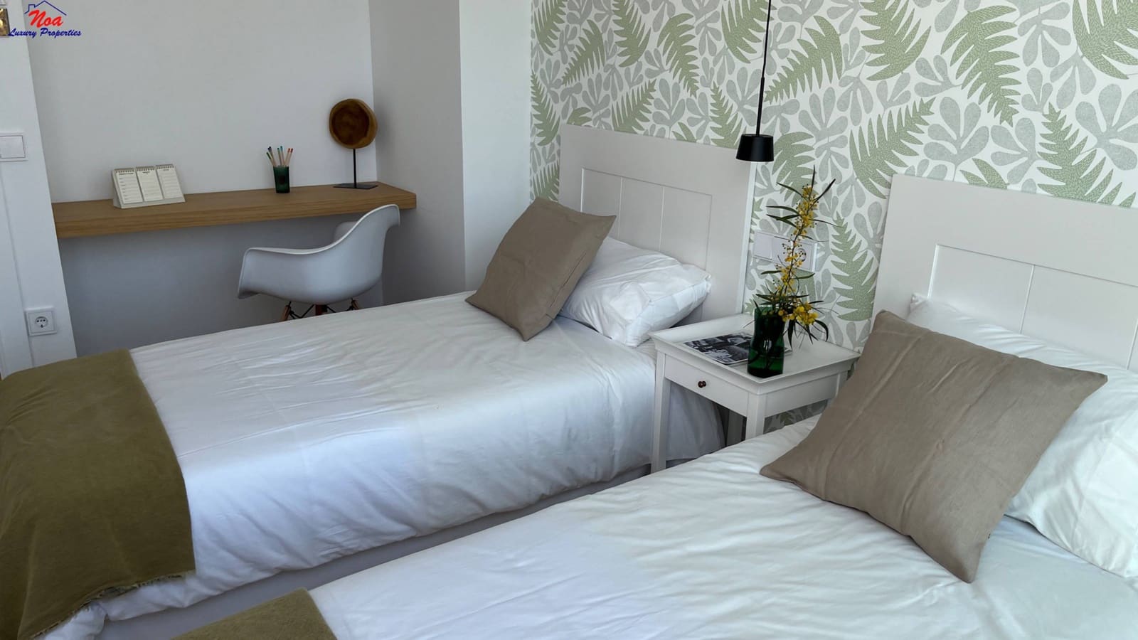 4 slaapkamer Villa te koop in Marbella met zwembad garage - € 1.950.000 (Ref: 8829349)