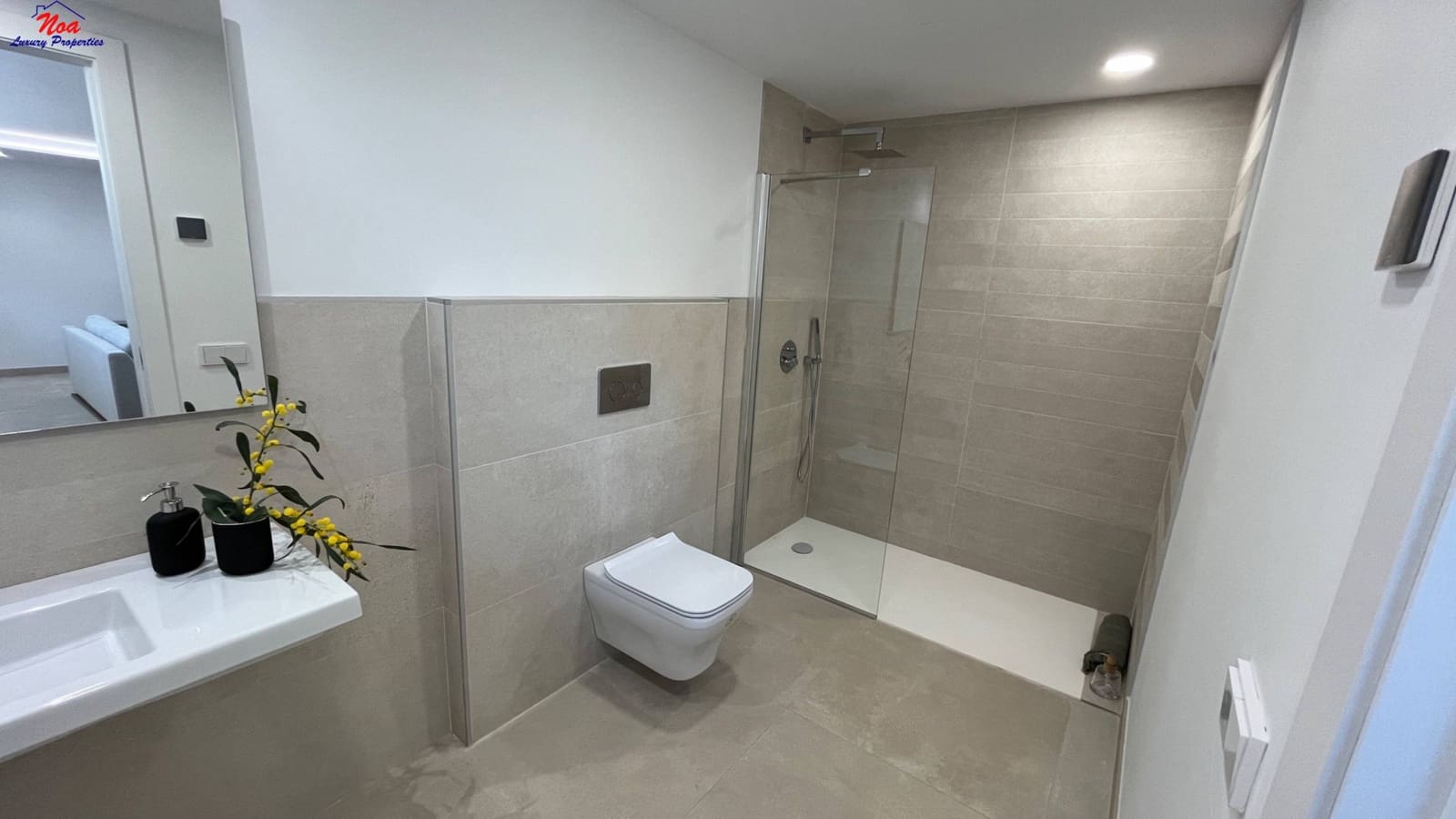 4 slaapkamer Villa te koop in Marbella met zwembad garage - € 1.950.000 (Ref: 8829349)