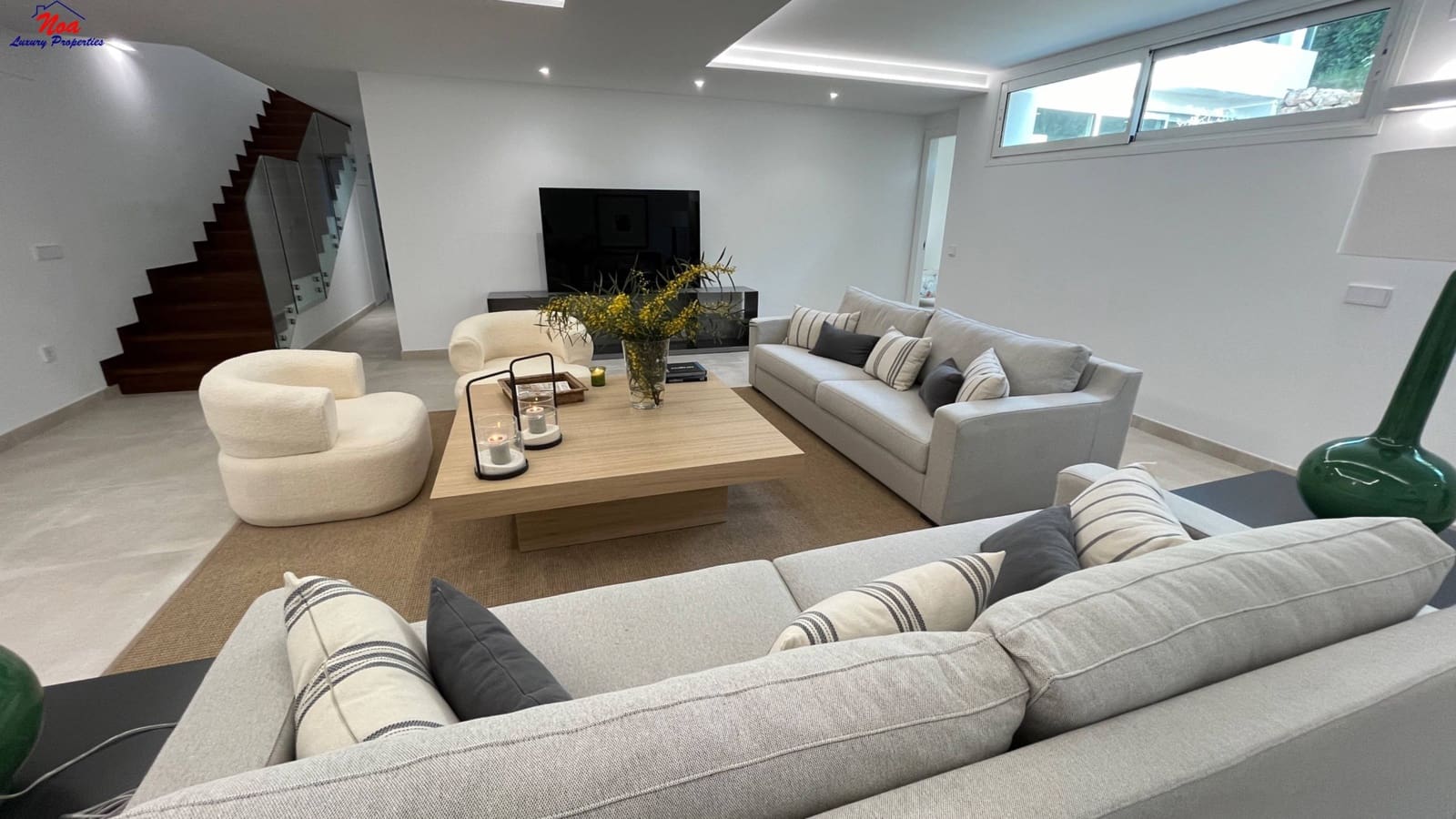 4 slaapkamer Villa te koop in Marbella met zwembad garage - € 1.950.000 (Ref: 8829349)