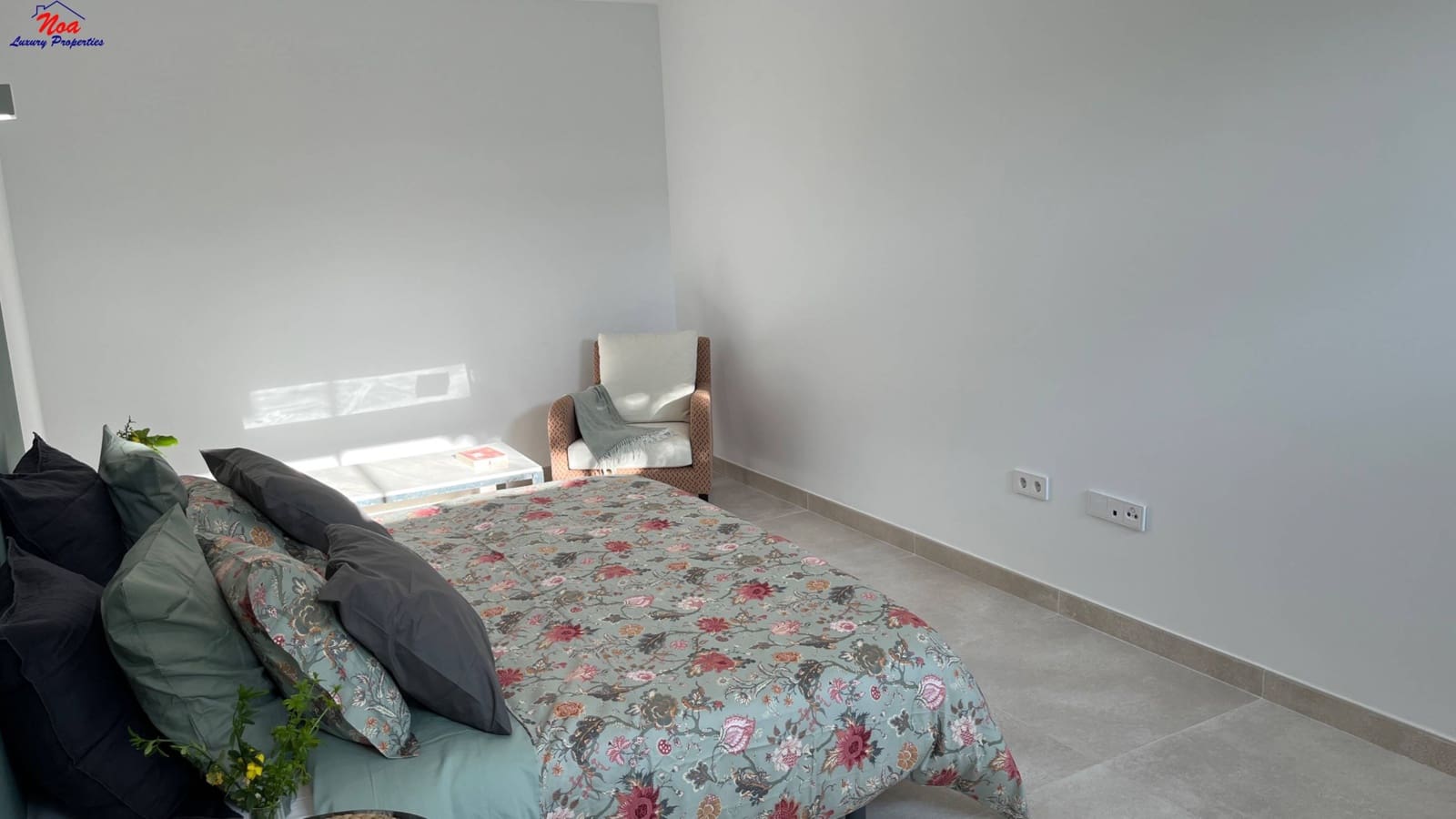 4 slaapkamer Villa te koop in Marbella met zwembad garage - € 1.950.000 (Ref: 8829349)