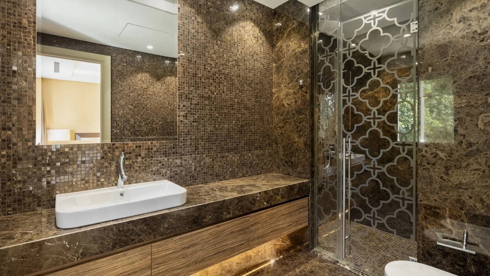 6 soveværelse Villa til salg i Nueva Andalucia med swimmingpool garage - € 6.495.000 (Ref: 8836683)