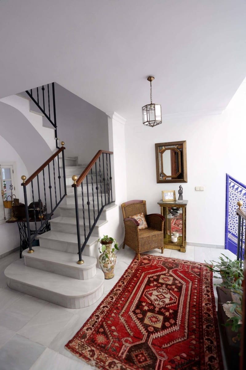 5 slaapkamer Huis te koop in Coria del Rio met garage - € 370.000 (Ref: 8854810)