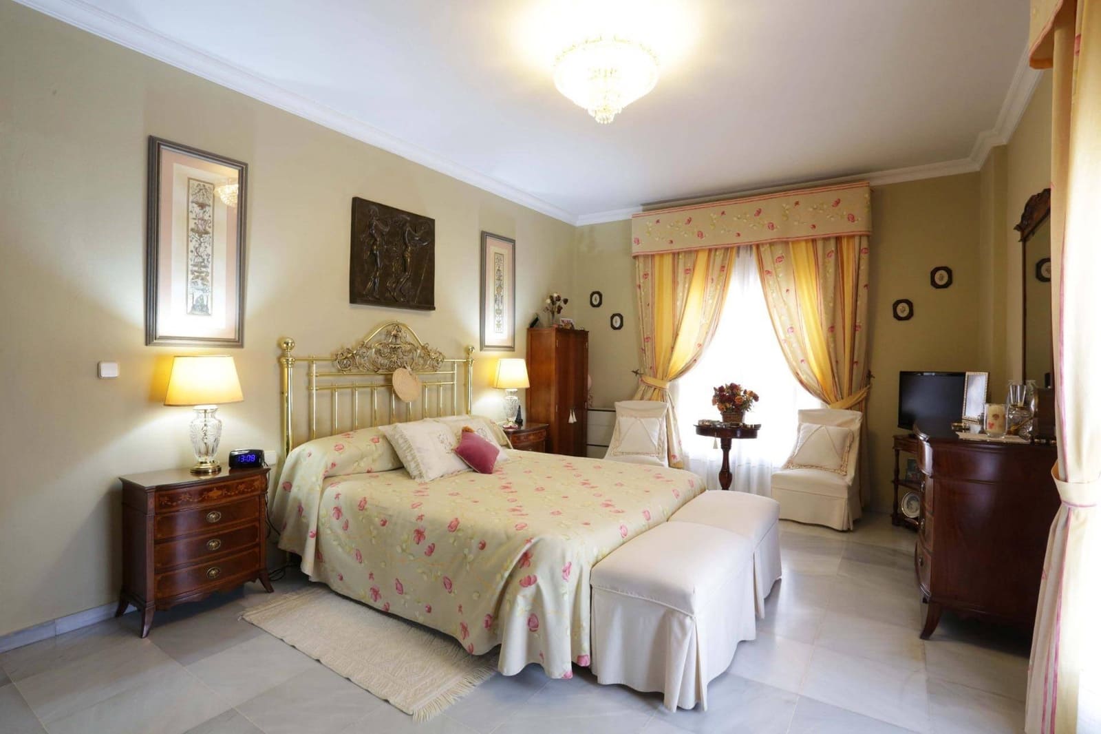 5 slaapkamer Huis te koop in Coria del Rio met garage - € 370.000 (Ref: 8854810)