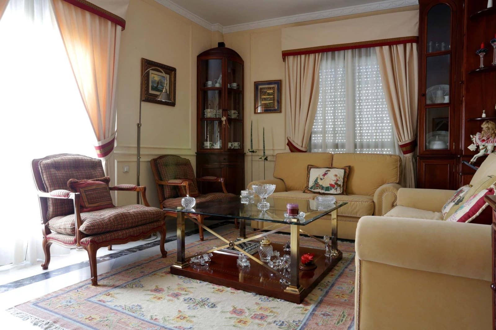 5 slaapkamer Huis te koop in Coria del Rio met garage - € 370.000 (Ref: 8854810)