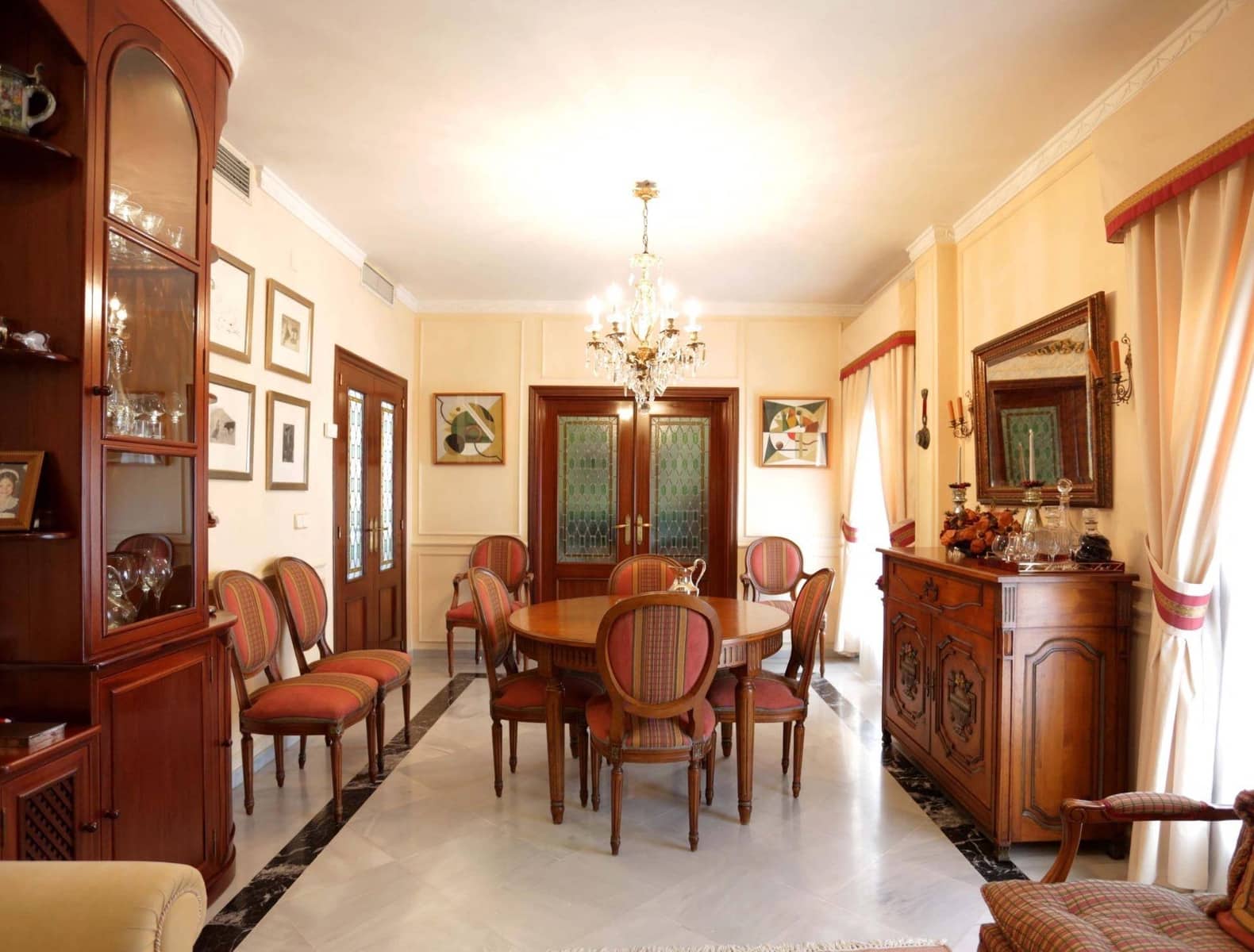 5 slaapkamer Huis te koop in Coria del Rio met garage - € 370.000 (Ref: 8854810)