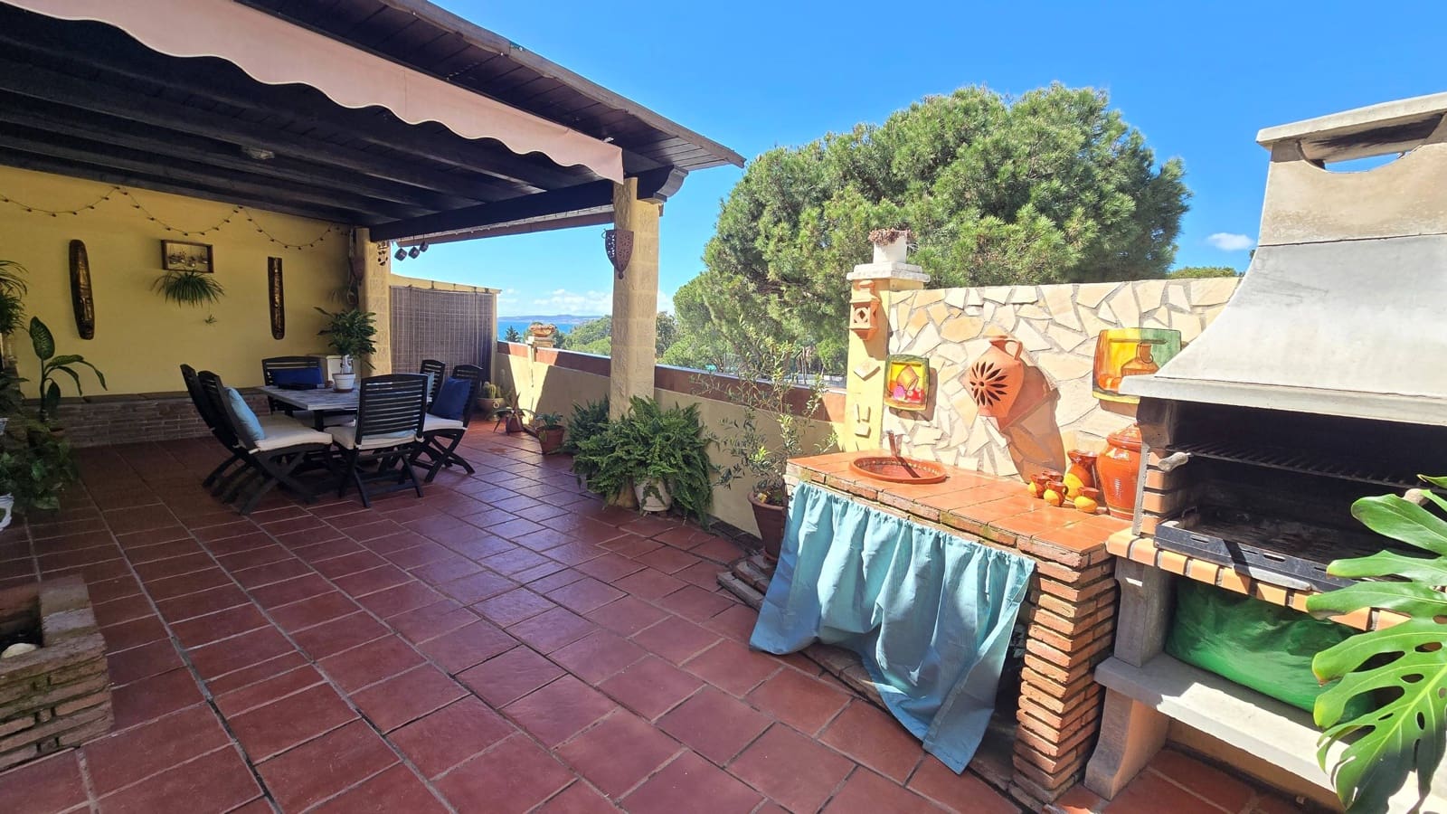 3 sypialnia Dom blizniak na sprzedaż w Estepona z basenem garażem - 620 000 € (Ref: 8900434)