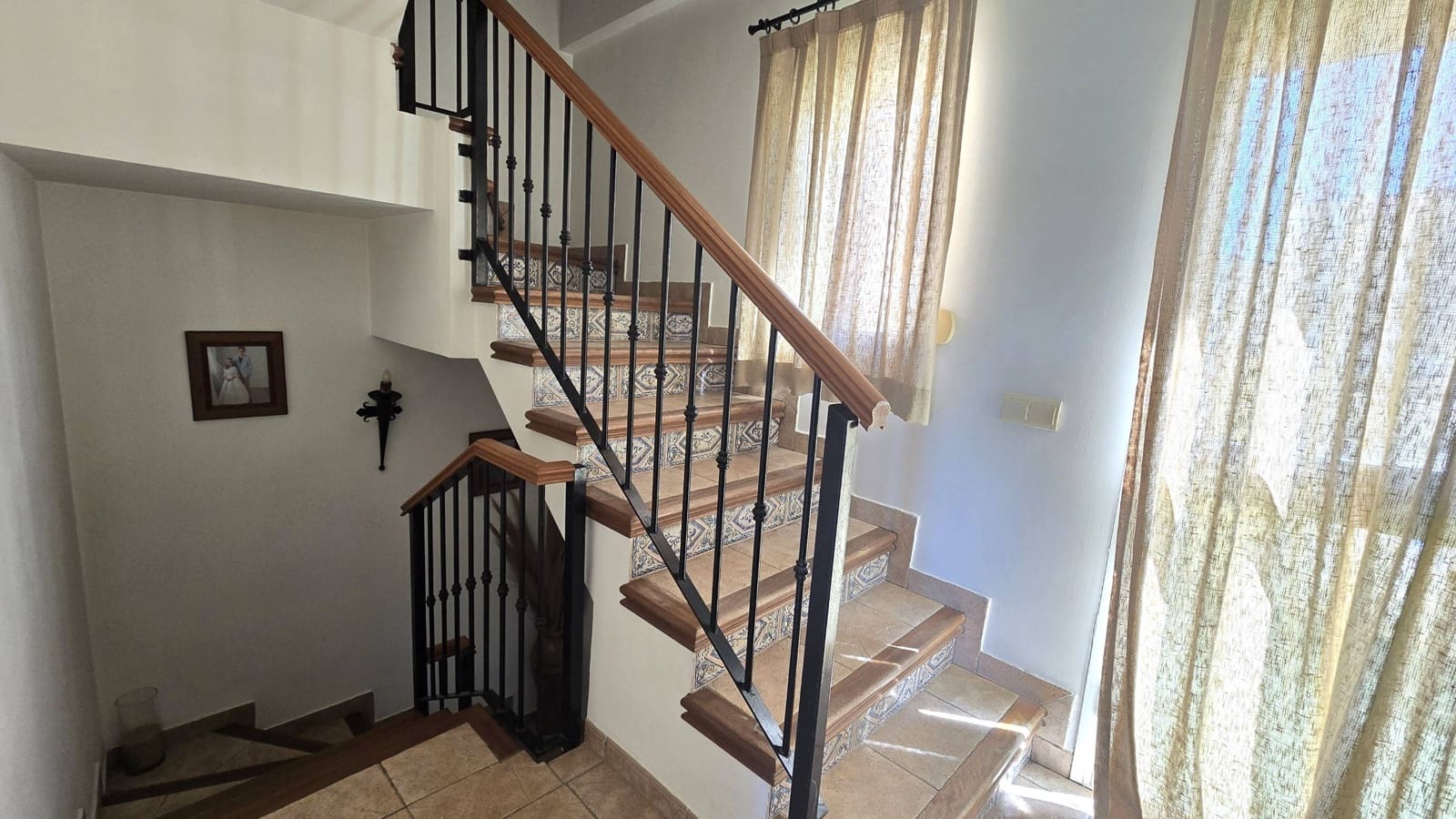 3 sypialnia Dom blizniak na sprzedaż w Estepona z basenem garażem - 620 000 € (Ref: 8900434)