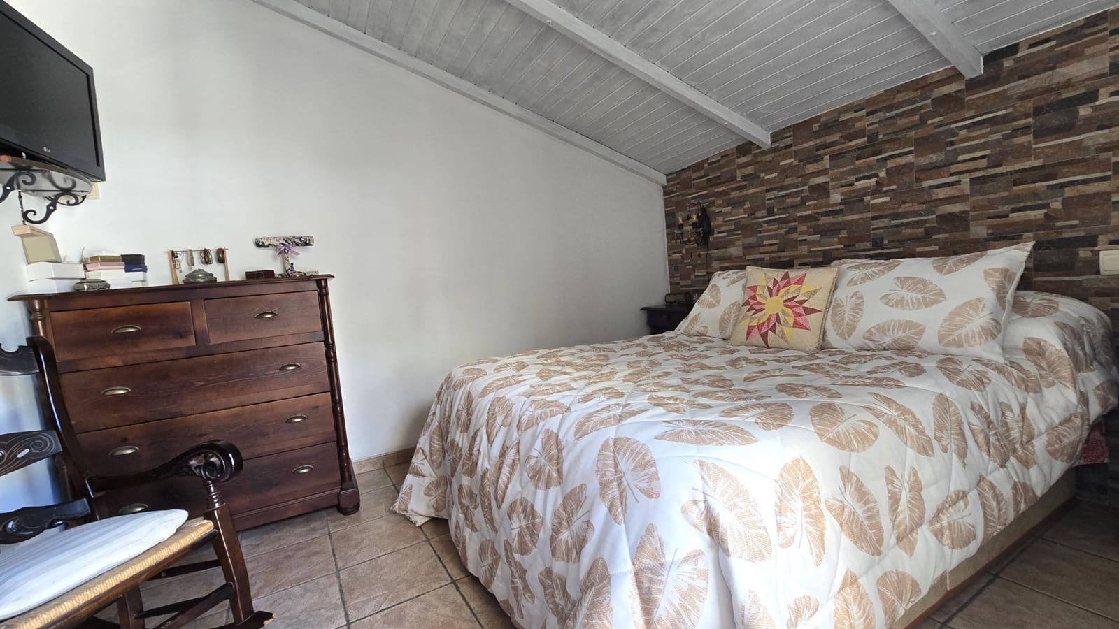 3 quarto Moradia Geminada para venda em Estepona com piscina garagem - 620 000 € (Ref: 8900434)