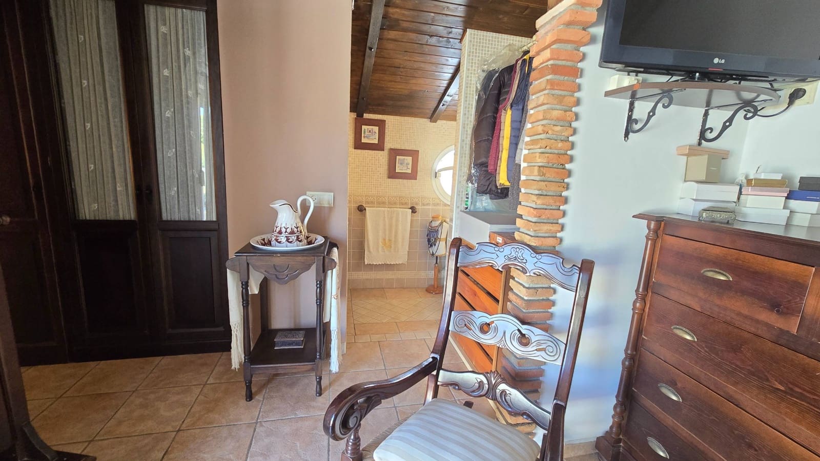 3 quarto Moradia Geminada para venda em Estepona com piscina garagem - 620 000 € (Ref: 8900434)